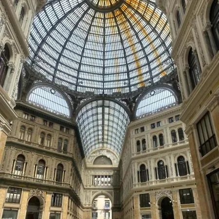 Casa Tolentino al centro di Napoli-2